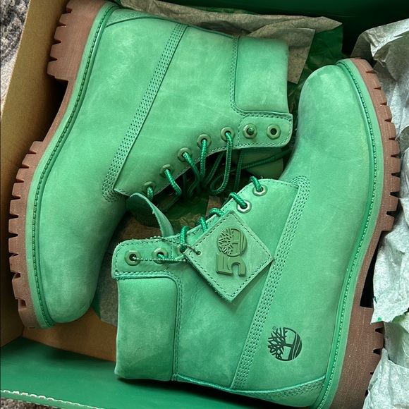 Timberland Mint Green Leather Boots - Picture 1 of 3